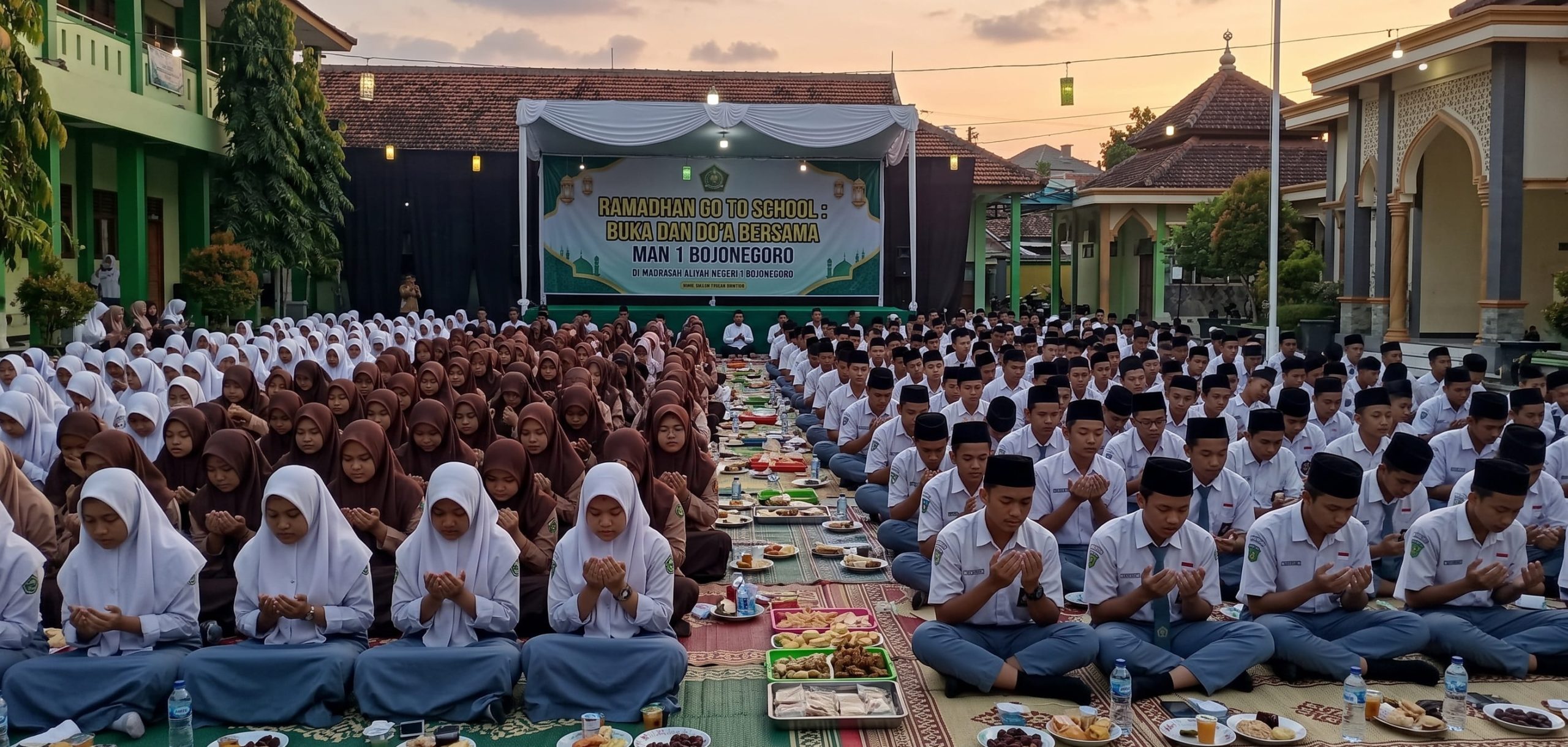 Buka dan Do’a Bersama di MAN 1 Bojonegoro